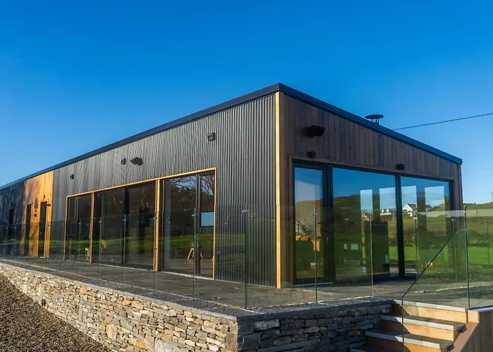 Castledarcy Glamping * להינץ'